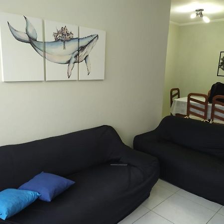 Guarujá Enseada - Apto 200m da praia - 02 dorm. Wi-fi + AR + Estacionamento Exterior foto